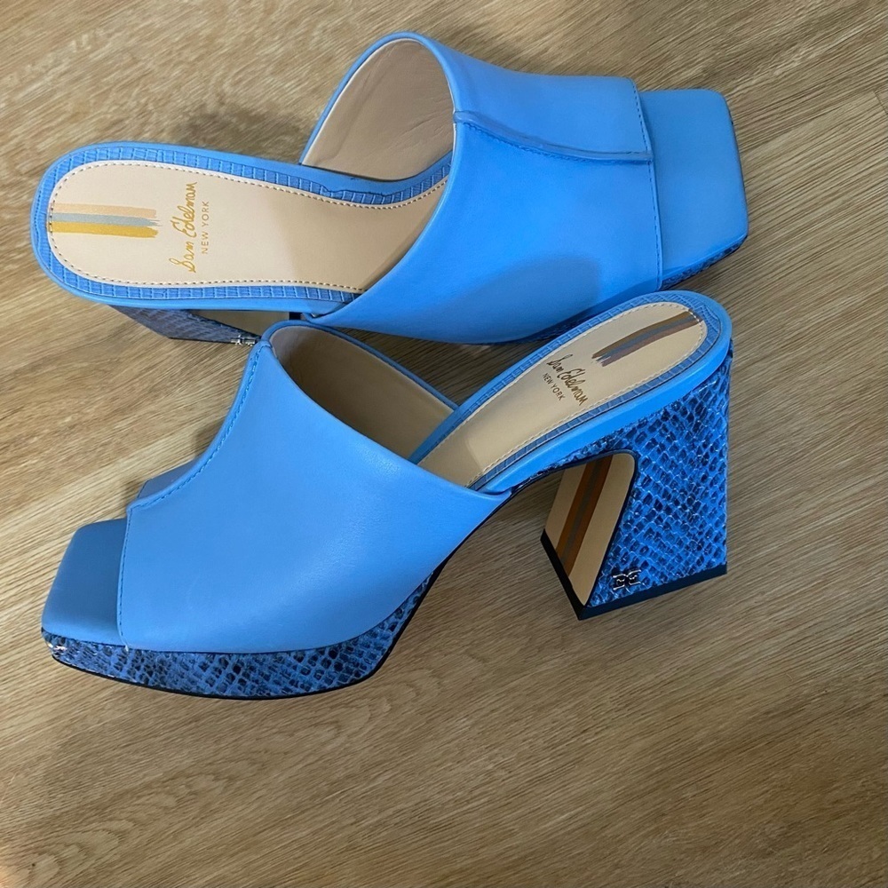 NWOT Sam Edelman Wilton Square-Toe Platform Sandals Blue Snake Print